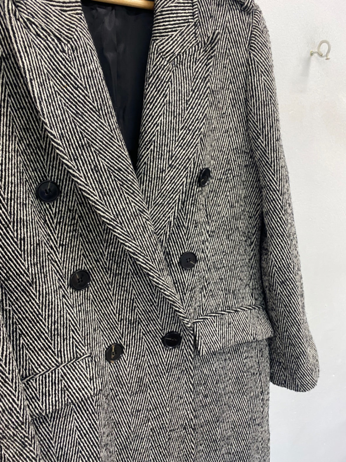 Classic REISS Overcoat UK12 Black and white Herringbone tweed PS586