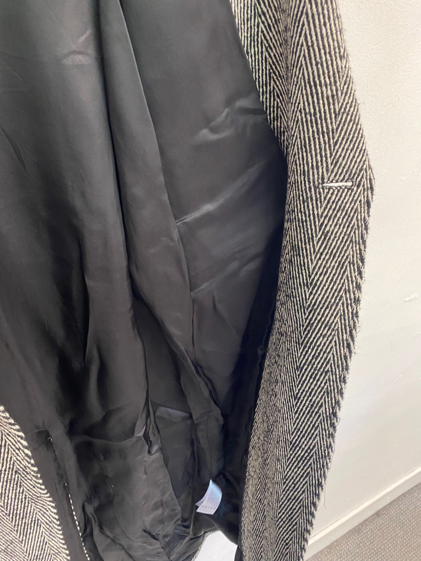 Classic REISS Overcoat UK12 Black and white Herringbone tweed PS586