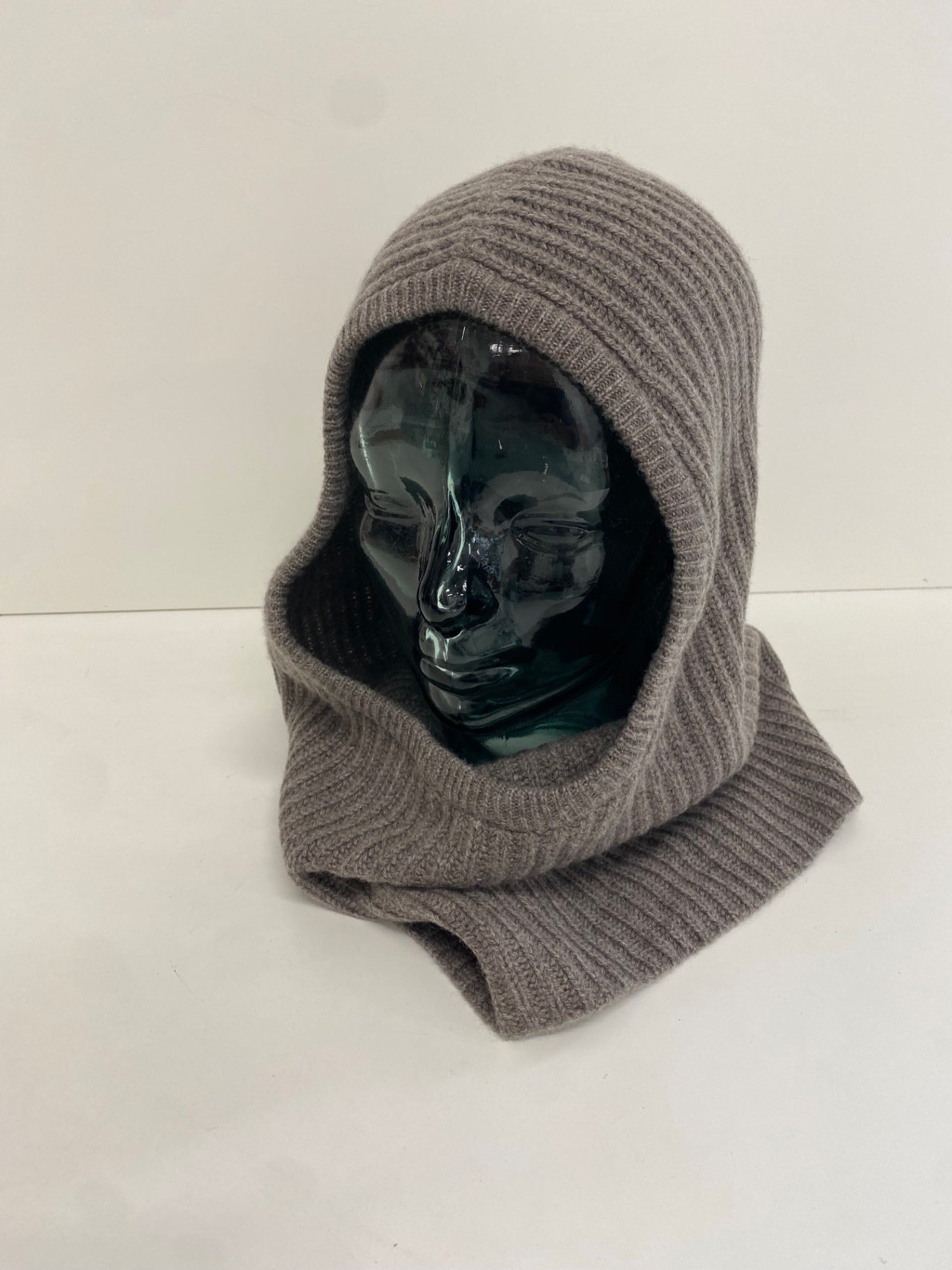 Fabulous The White Label Company pure cashmere snood balaclava One size Grey
