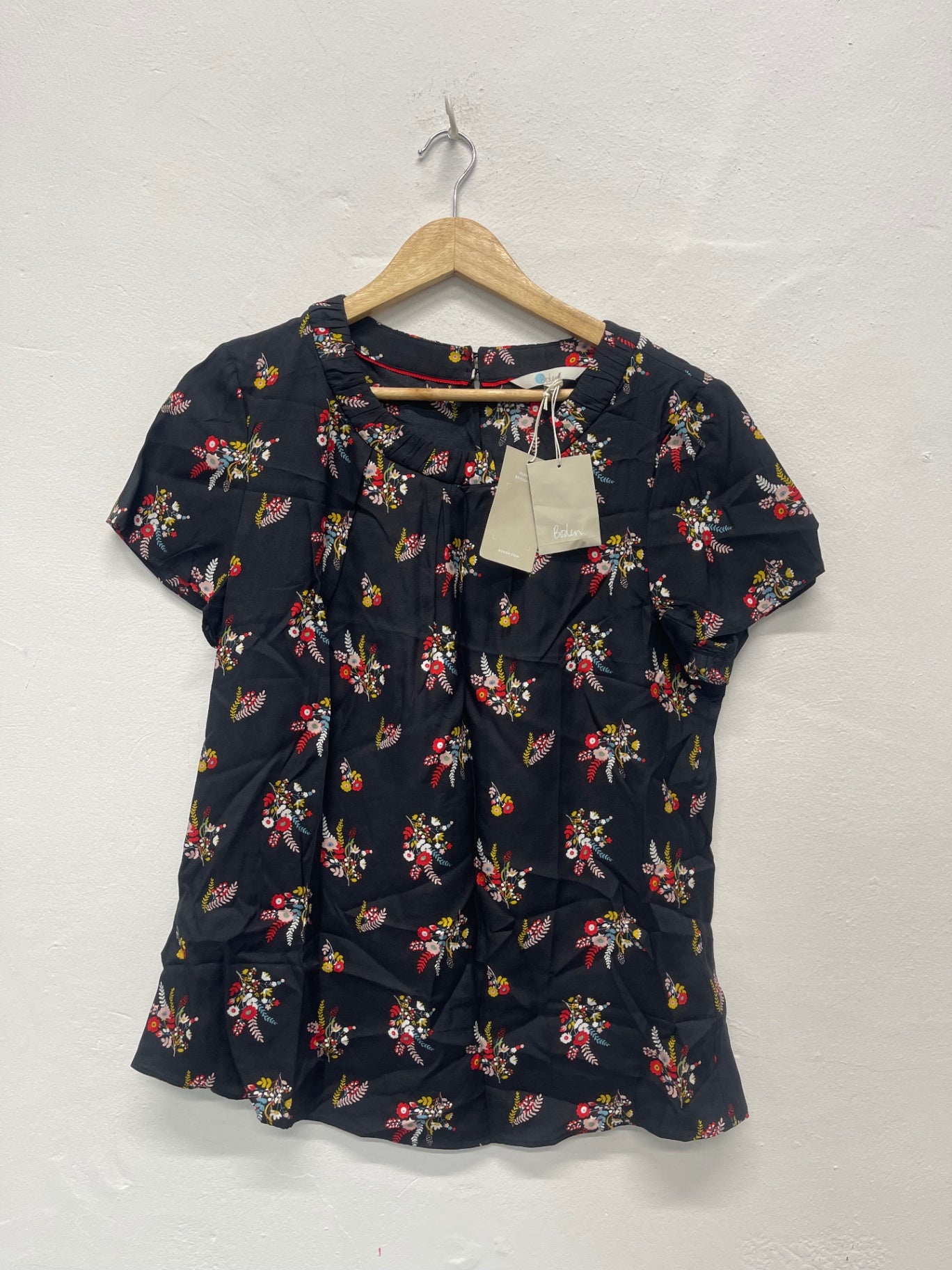 Fabulous Boden oriental  silk blend Blouse Uk14 Black