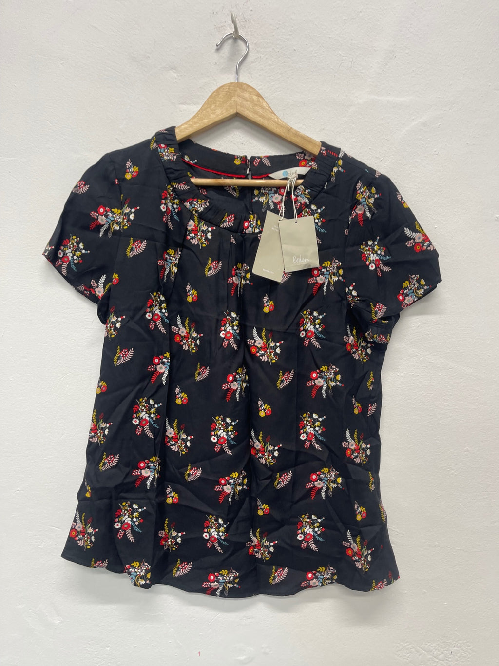 Fabulous Boden oriental  silk blend Blouse Uk14 Black