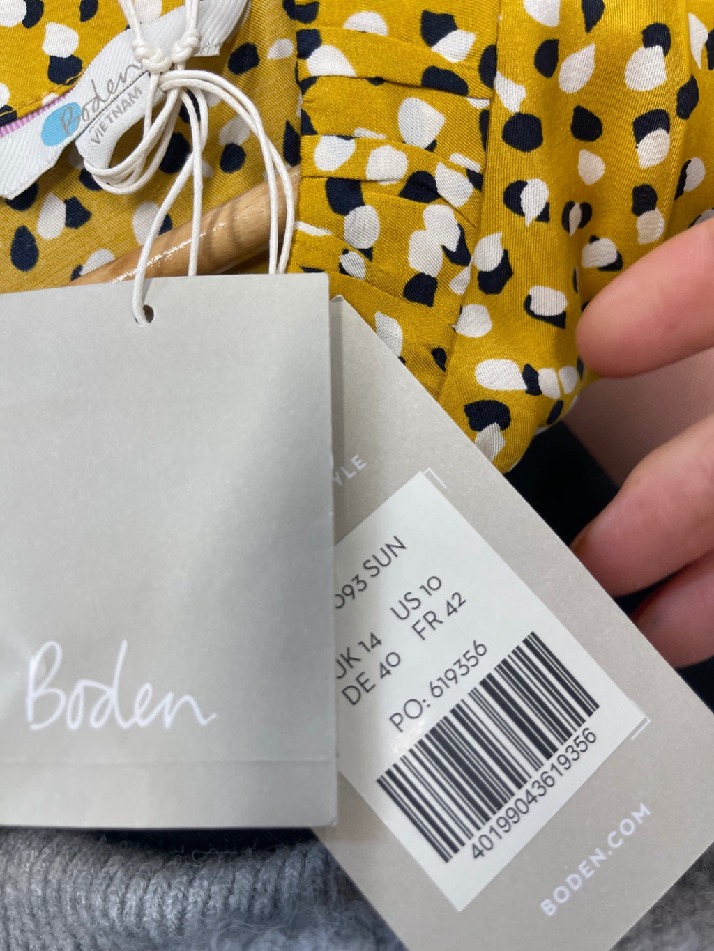 Fabulous Boden Top silk blend spotted Uk14 Mustard JG589