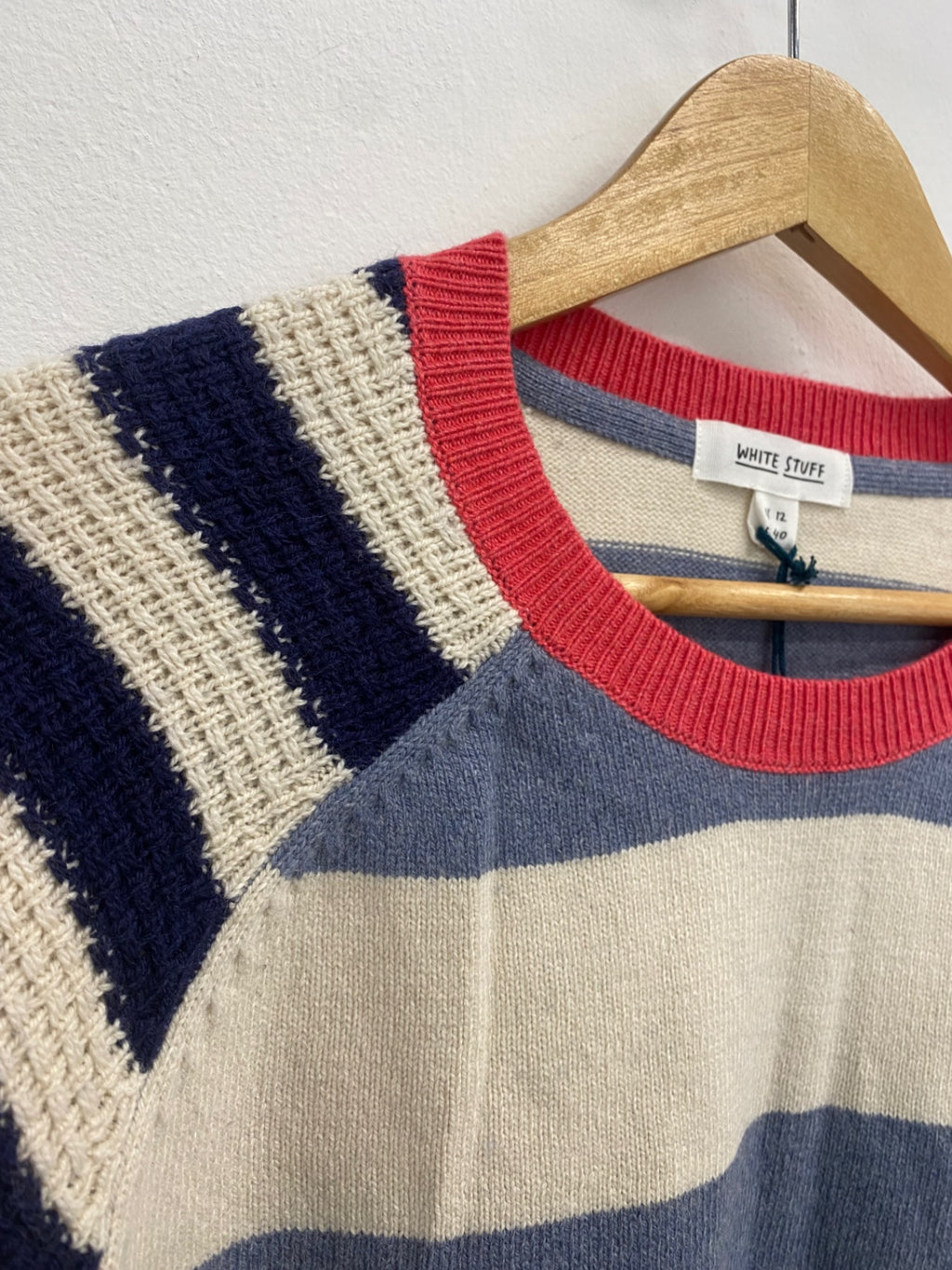 Fabulous WHITE STUFF Tyne stripe Sweater UK12 Beige, navy, red, and light blue beach cottagecore JG589