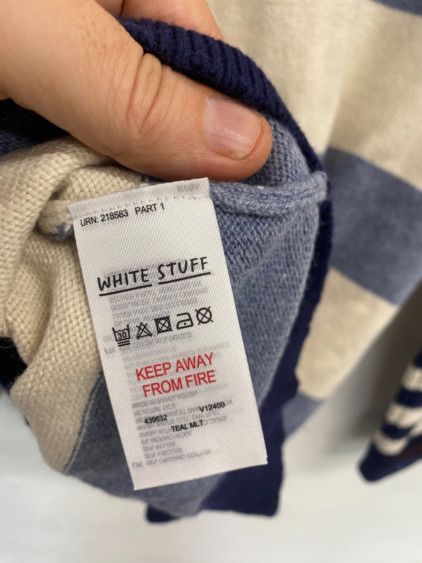 Fabulous WHITE STUFF Tyne stripe Sweater UK12 Beige, navy, red, and light blue beach cottagecore JG589