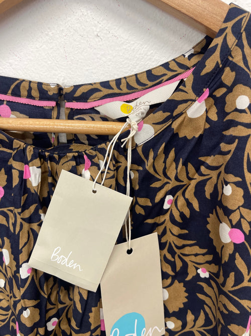 Fabulous Boden Silk blend floral Top Uk14 Navy blue JG589