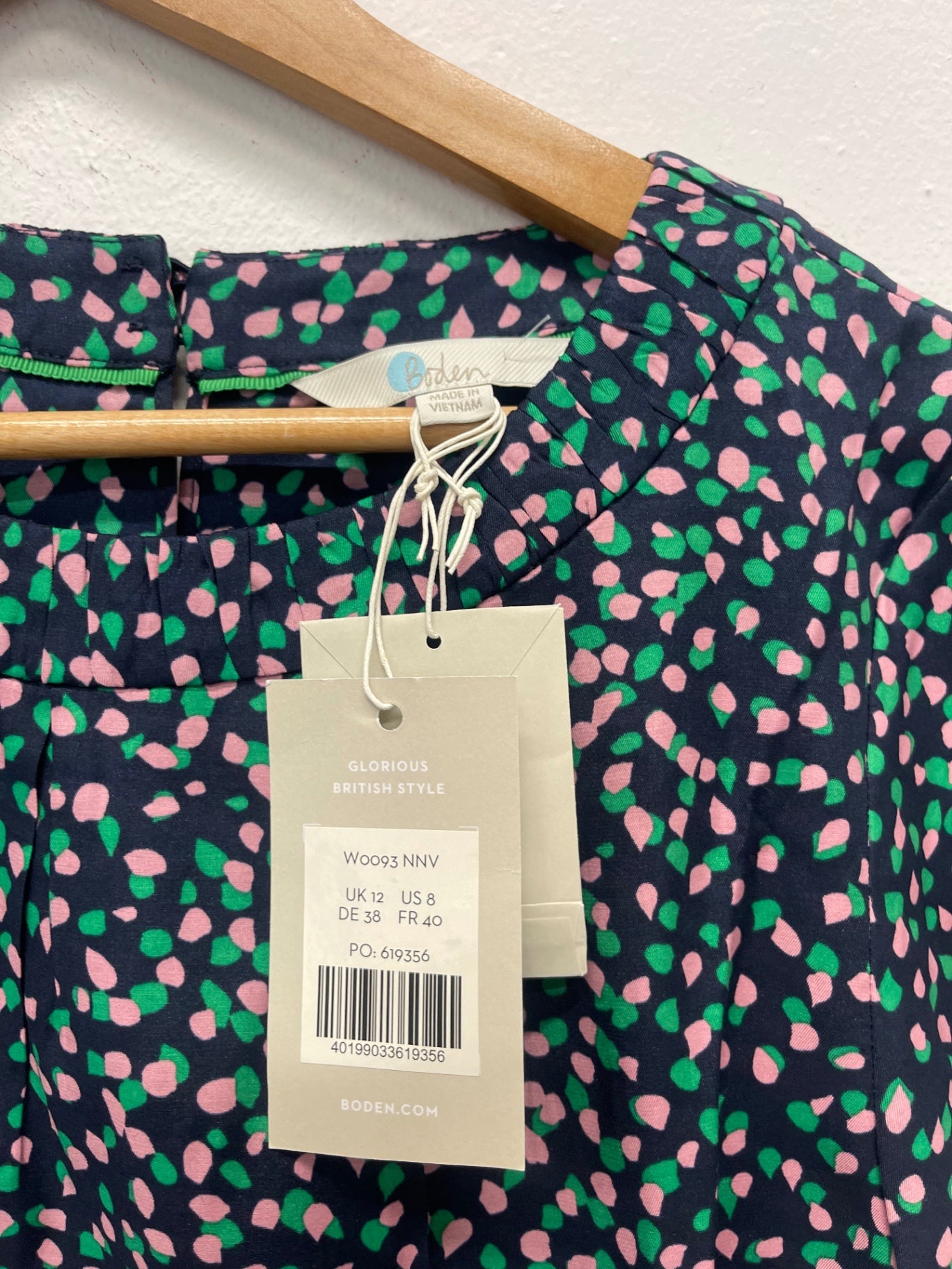Fabulous BODEN silk blend Blouse UK12 Navy blue JG589