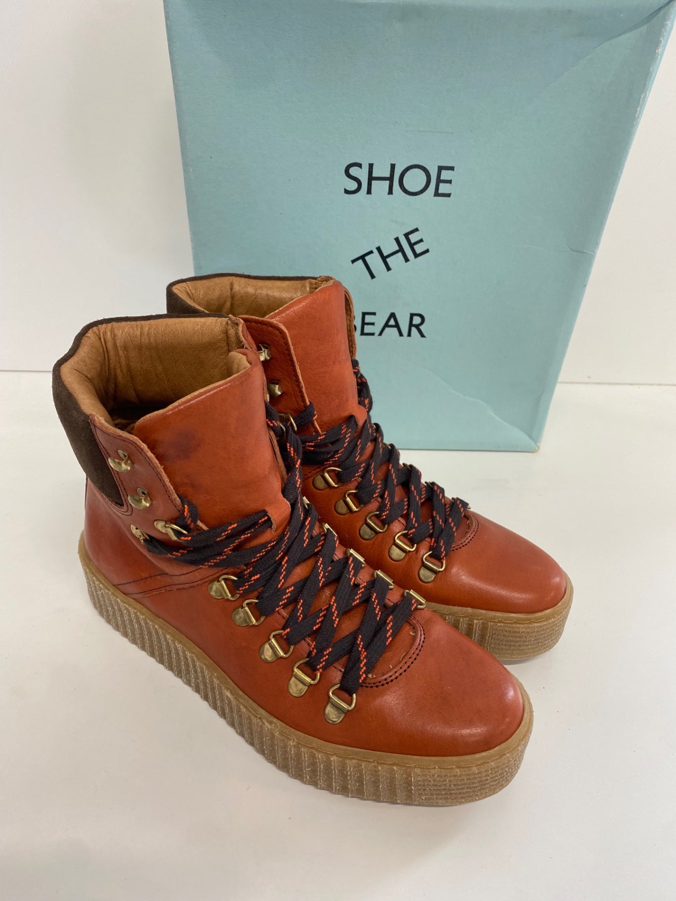 Fabulous Shoe The Bear Sneakers Bex UK6 Red Brown Anthropologie hiking SN593