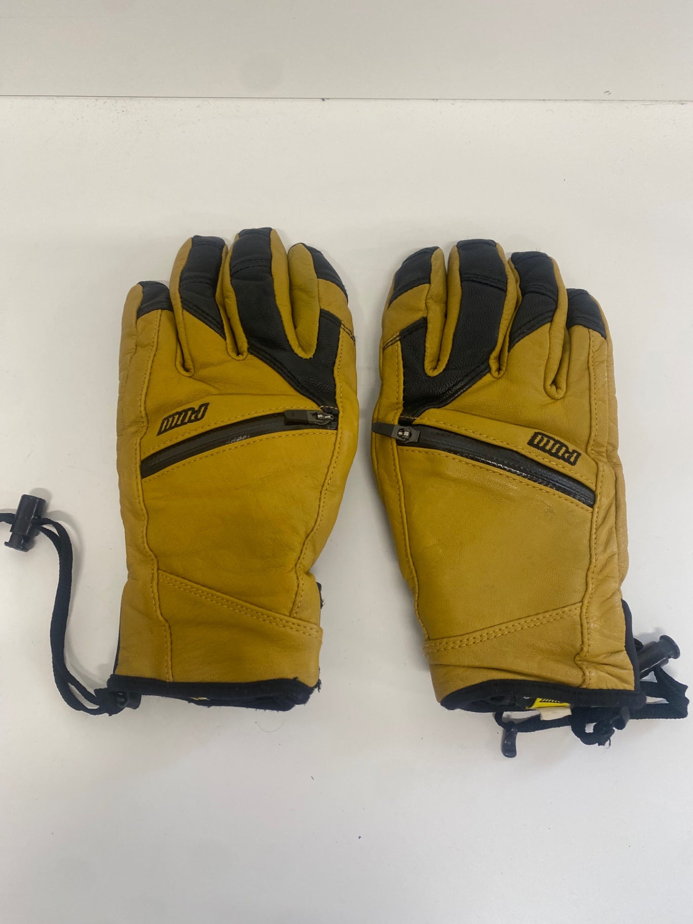 Fabulous Pow Ski Gloves S  woman’s ? Mustard Yellow Primaloft SN593