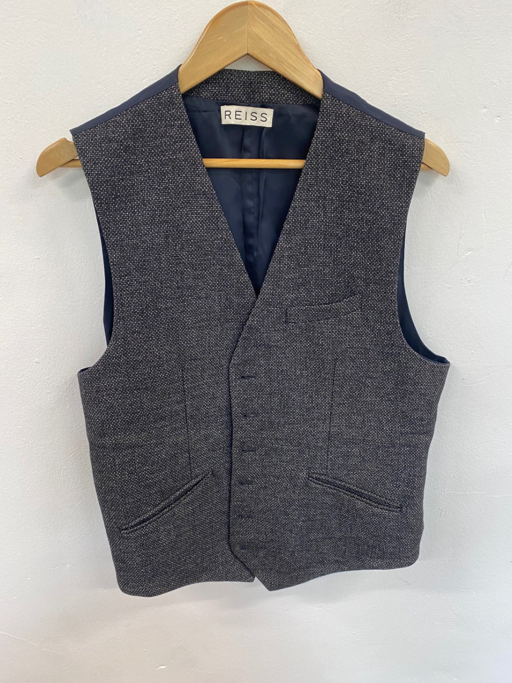 Fabulous REISS Napoli Suit 42 Grey wool blend 3pc gent essential 42” 36”