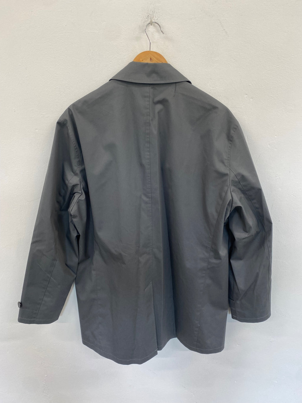 Fabulous Marks and Spencer Raincoat XL Grey classic gents essential NK596
