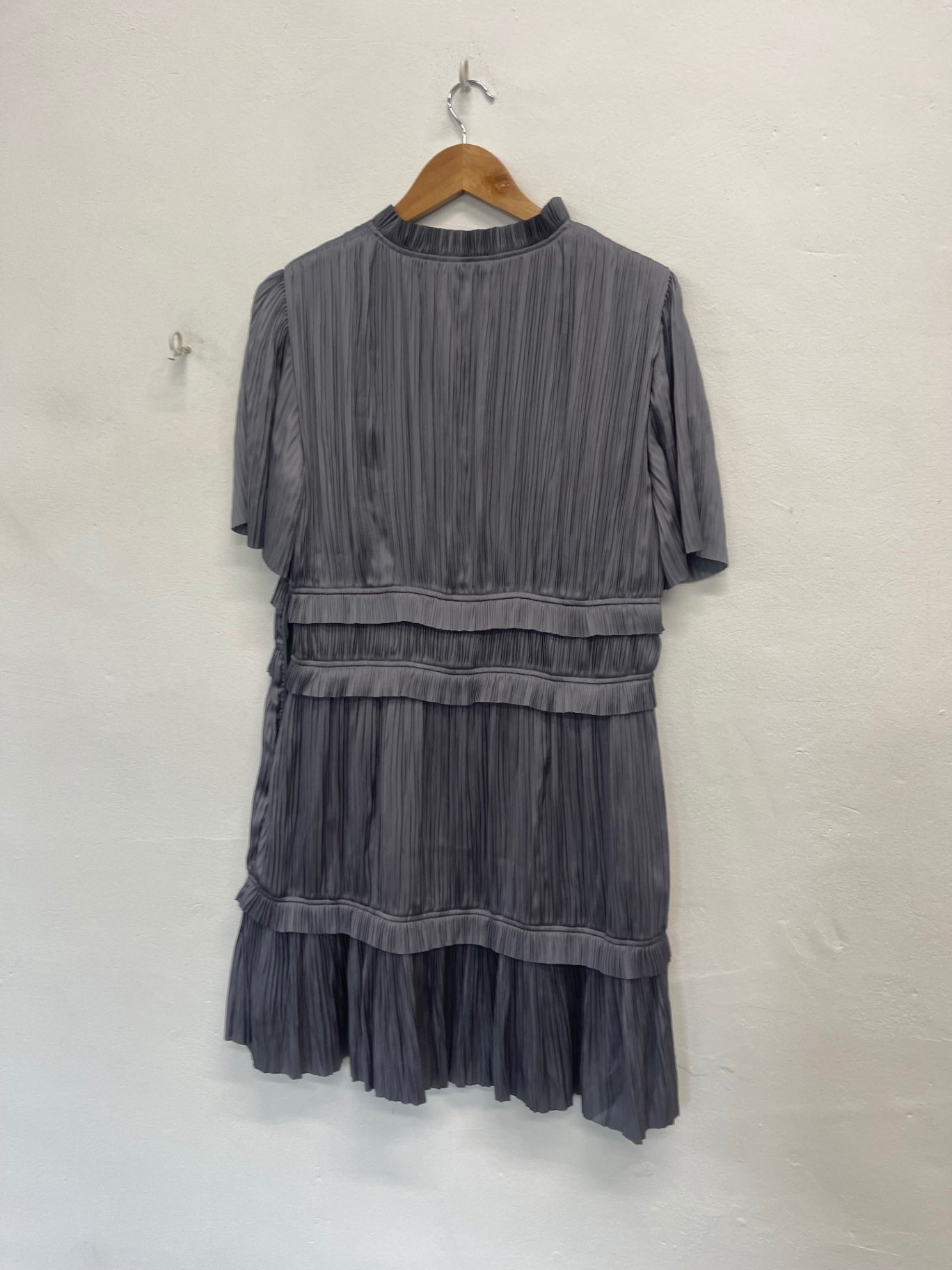 Fabulous REISS Lydia occasion party Dress UK 14 Grey NK596