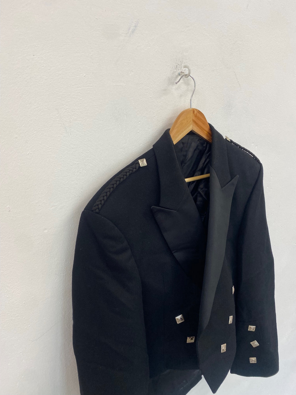 Fabulous Prince Charlie Kilt Jacket & Waistcoat 46R Black wool SH597