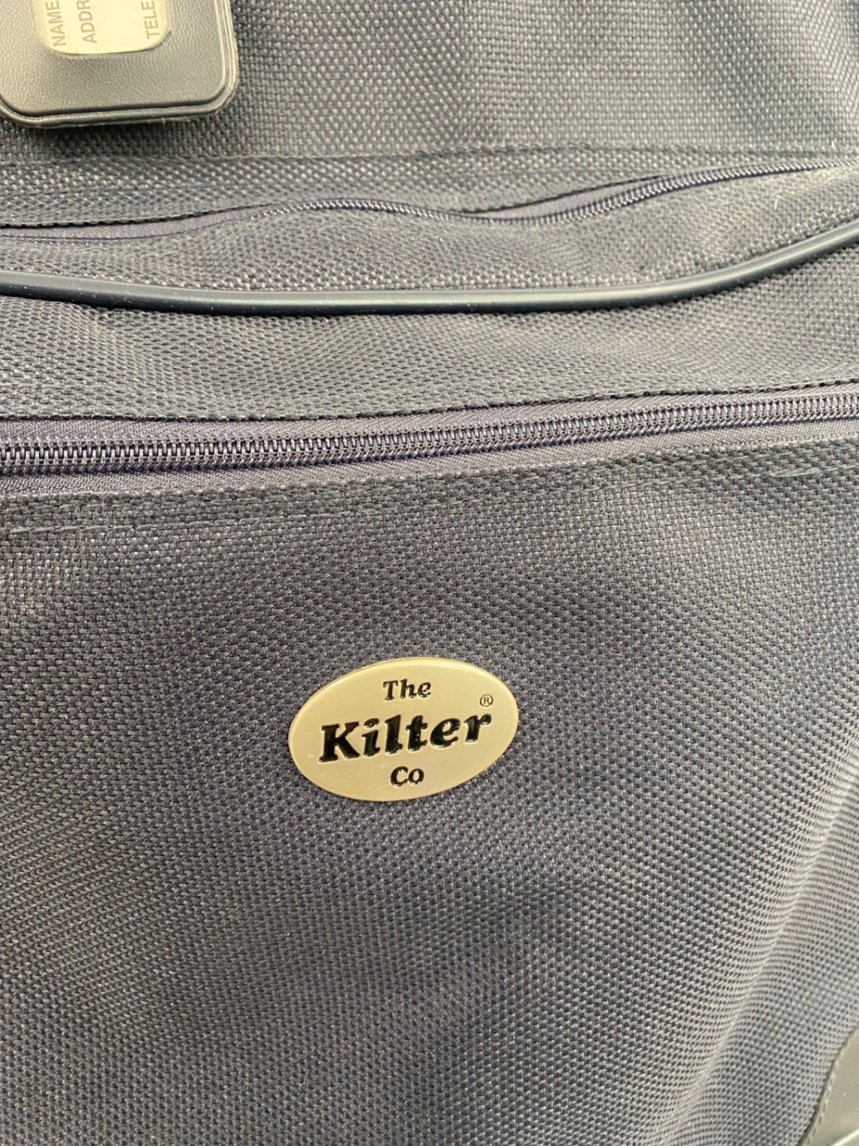 Fabulous The Kilter co Suitcase kilt carrier Navy shoulder strap 