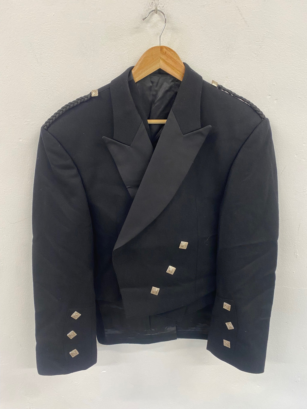 Fabulous Prince Charlie Kilt Jacket & Waistcoat 46R Black wool SH597