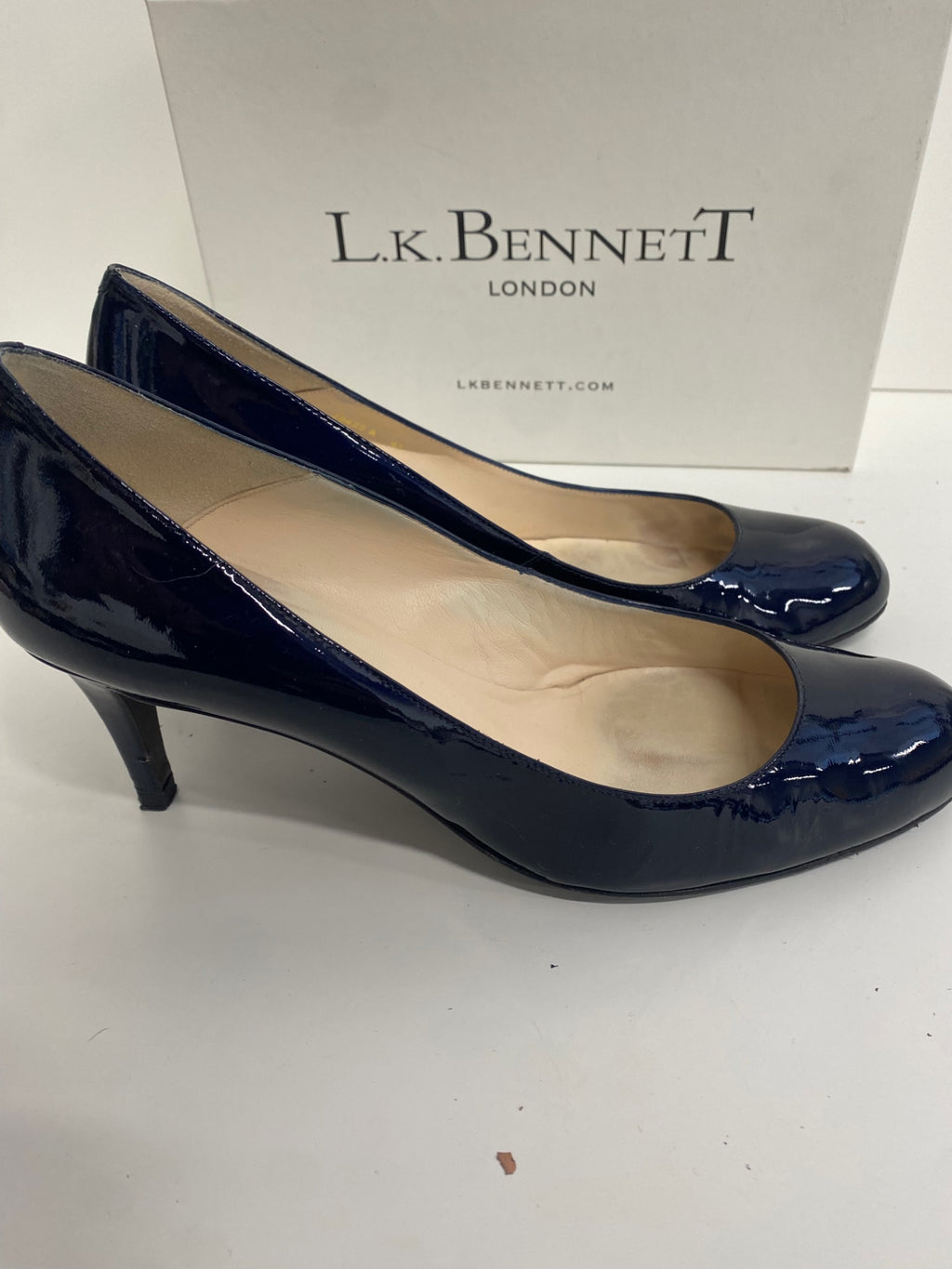 Fabulous L.K. Bennett Court Shoes Sabira UK7 Navy Blue mid heel classic SH599