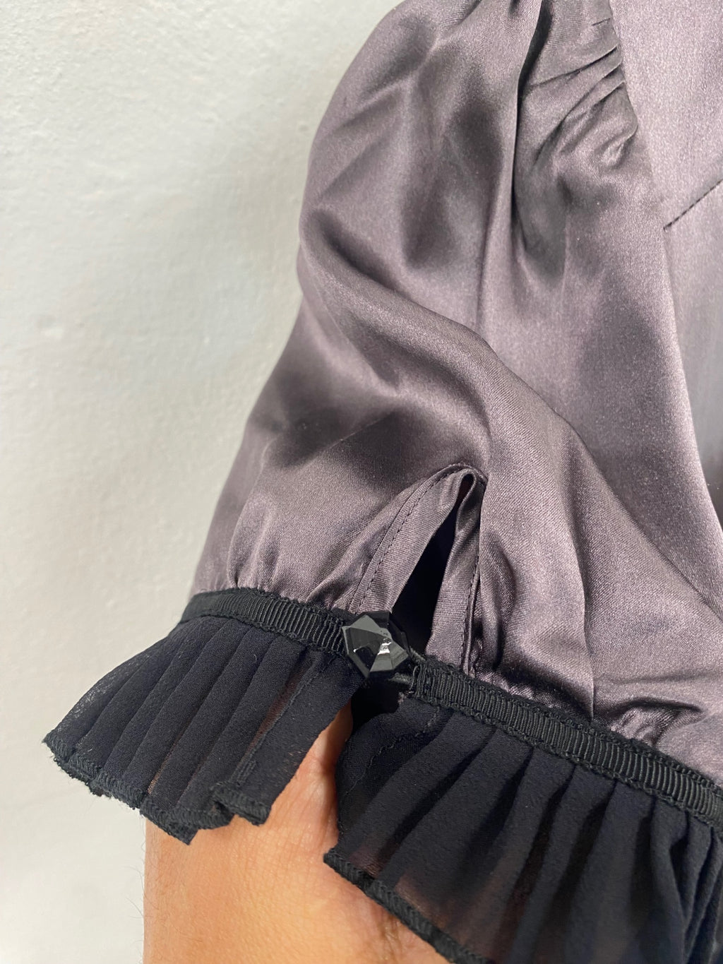 Fabulous Rene Derhy K Y2K vintage Blouse S Gray Pure silk ruffle trim CH600