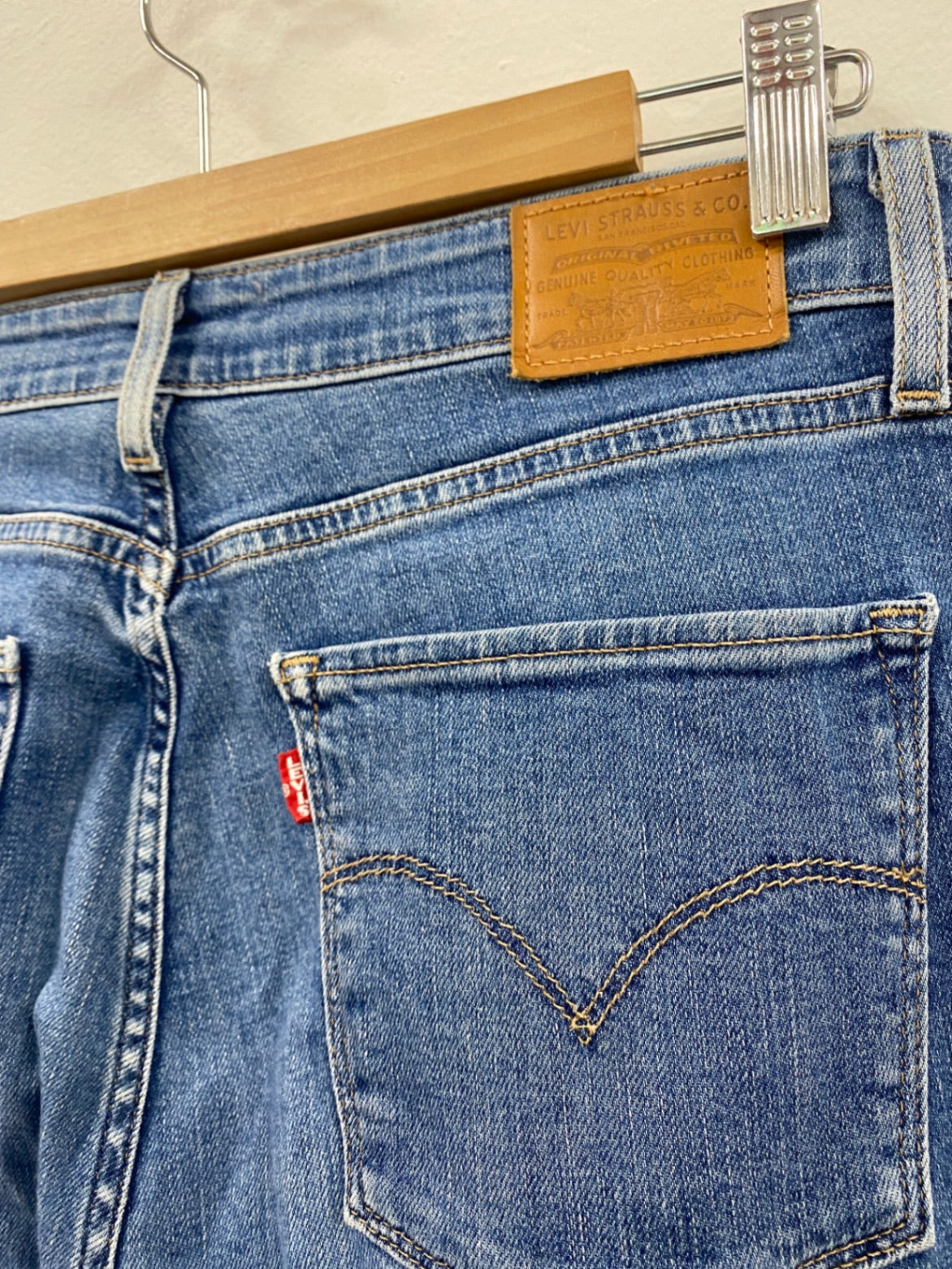 Fabulous Levi's 721 High rise Skinny jeans 30 mid blue Big E CH600 