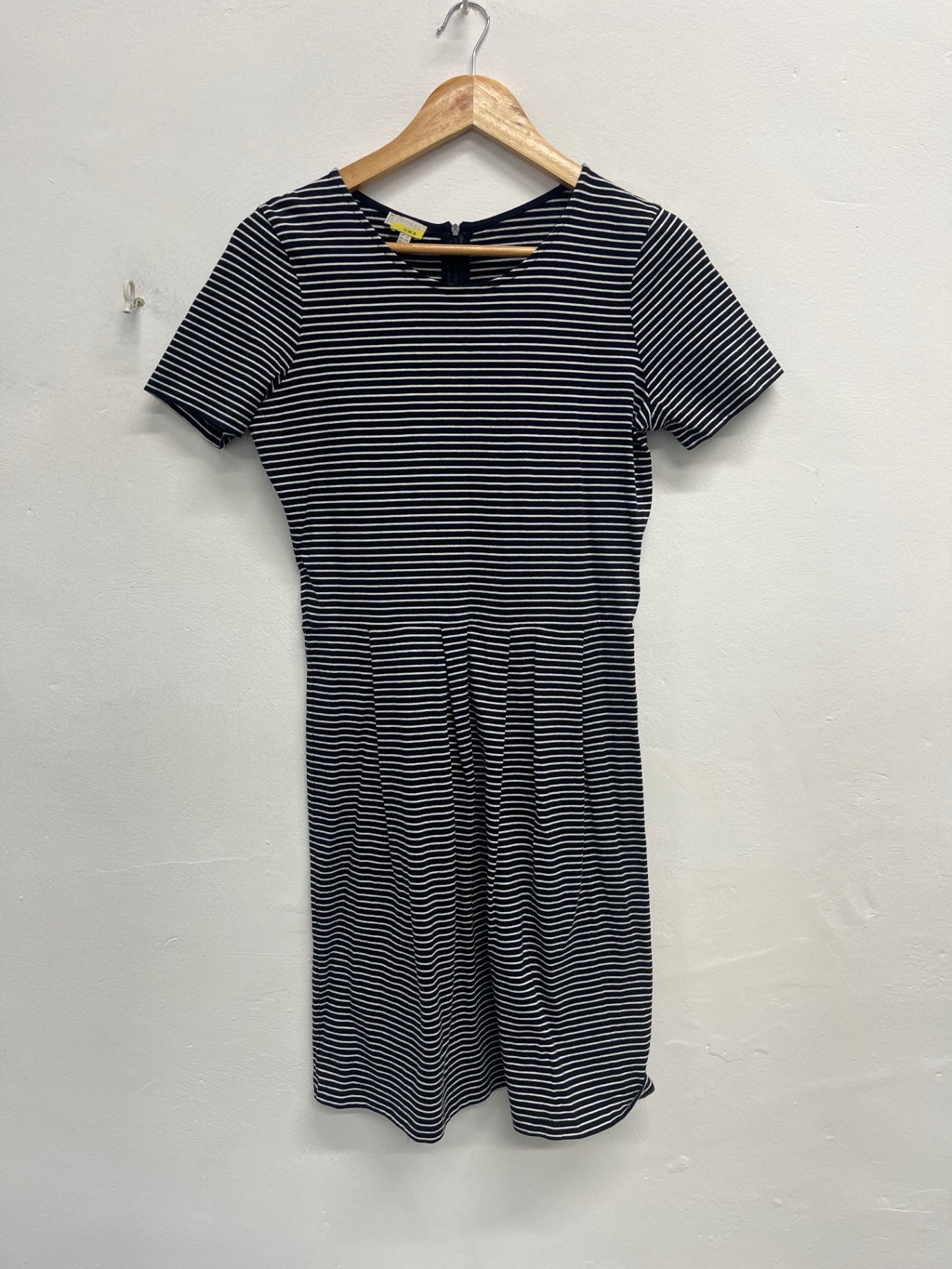 Fabulous Hobbs NW3 Dress Uk 10 Navy and White CH600