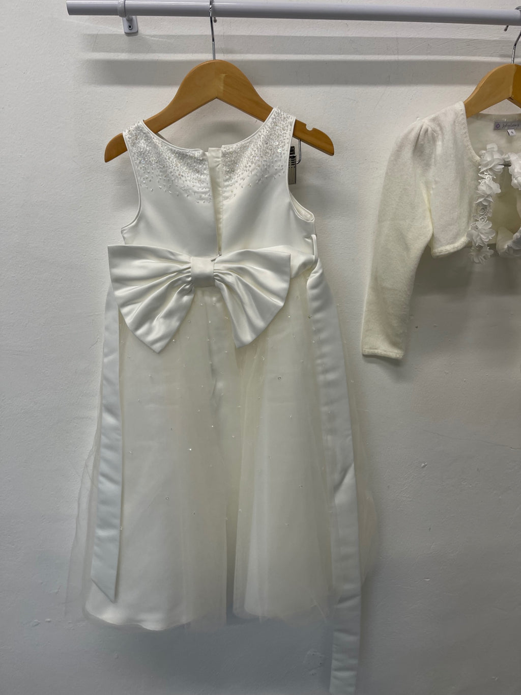 Fabulous John Lewis Girls Occasion Bridesmaid outfit  Age 4 Cream John Lewis CH600