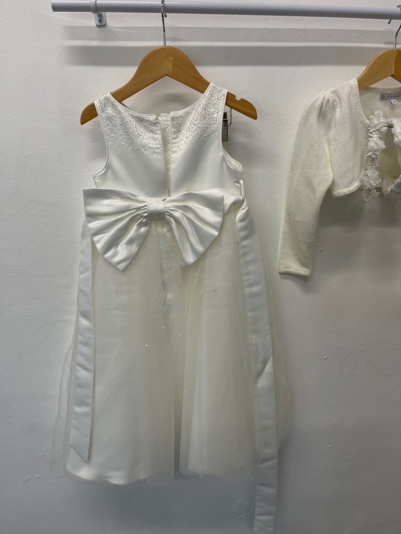 Fabulous John Lewis Girls Occasion Bridesmaid outfit  Age 4 Cream John Lewis CH600