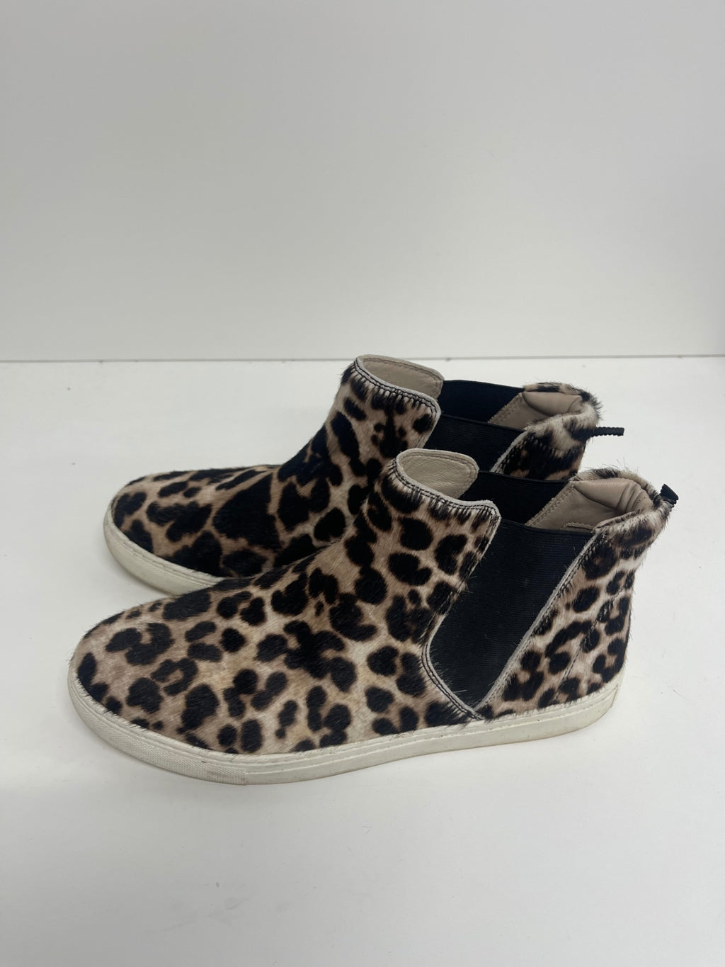 Fabulous Boden leather high top Sneakers uk6 Leopard print CH600
