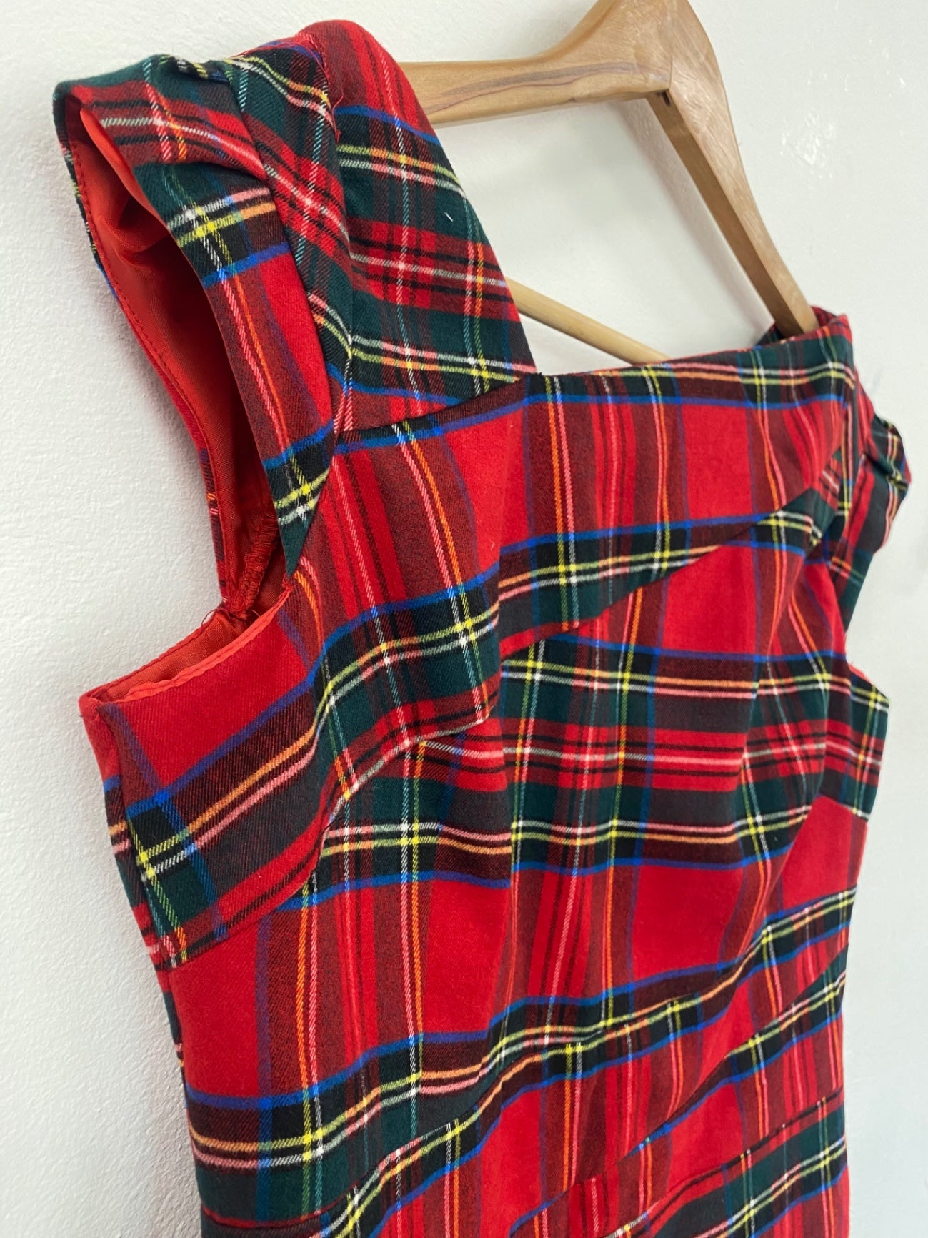 Fabulous Hearts and Bows Dress UK12 Red Tartan asymmetric punk vibe CH600