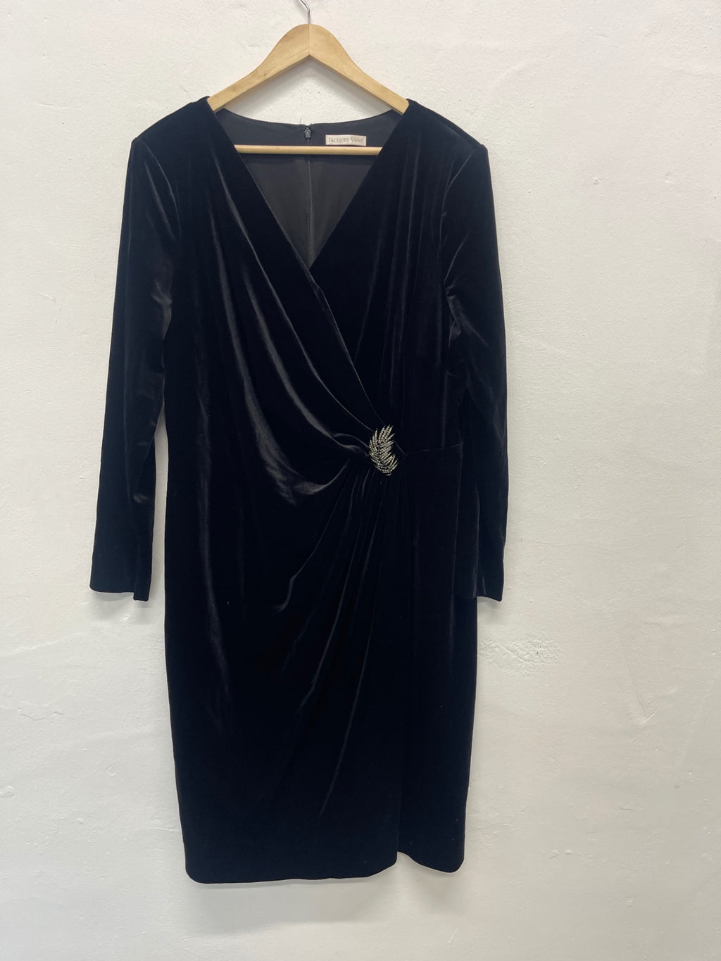 Fabulous Jacques Vert velvet evening event Dress UK24 Black AS602