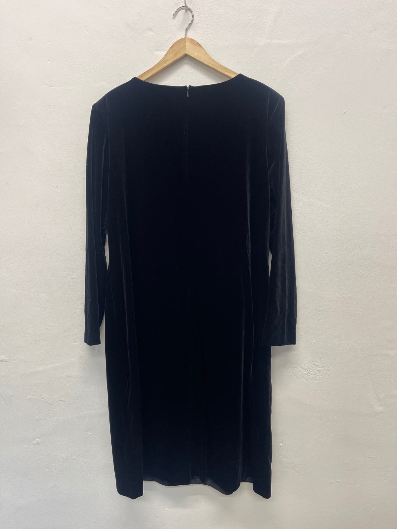 Fabulous Jacques Vert velvet evening event Dress UK24 Black AS602
