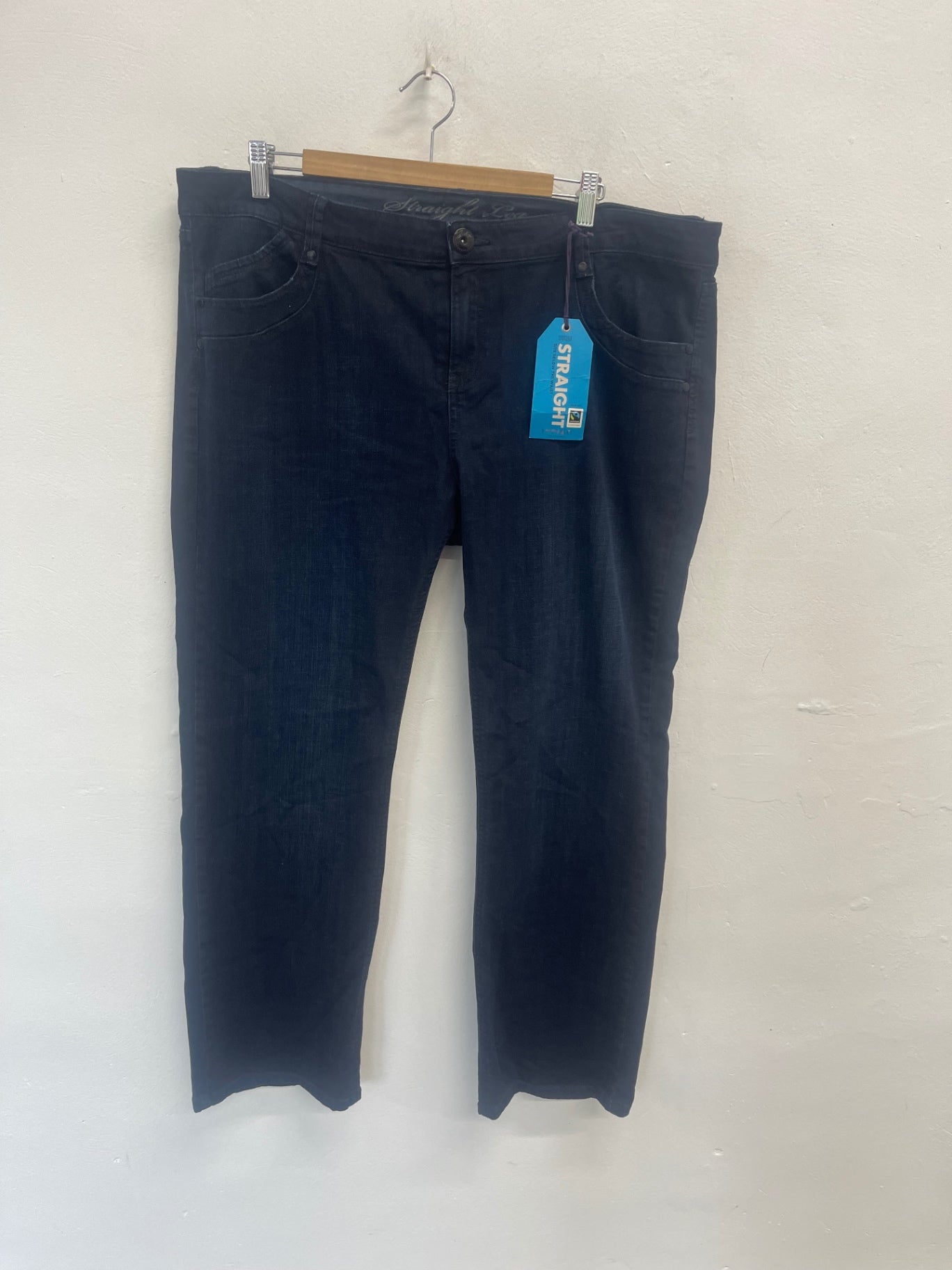 Fabulous M&S Indigo Straight Leg jeans UK22 Dark Blue AS602
