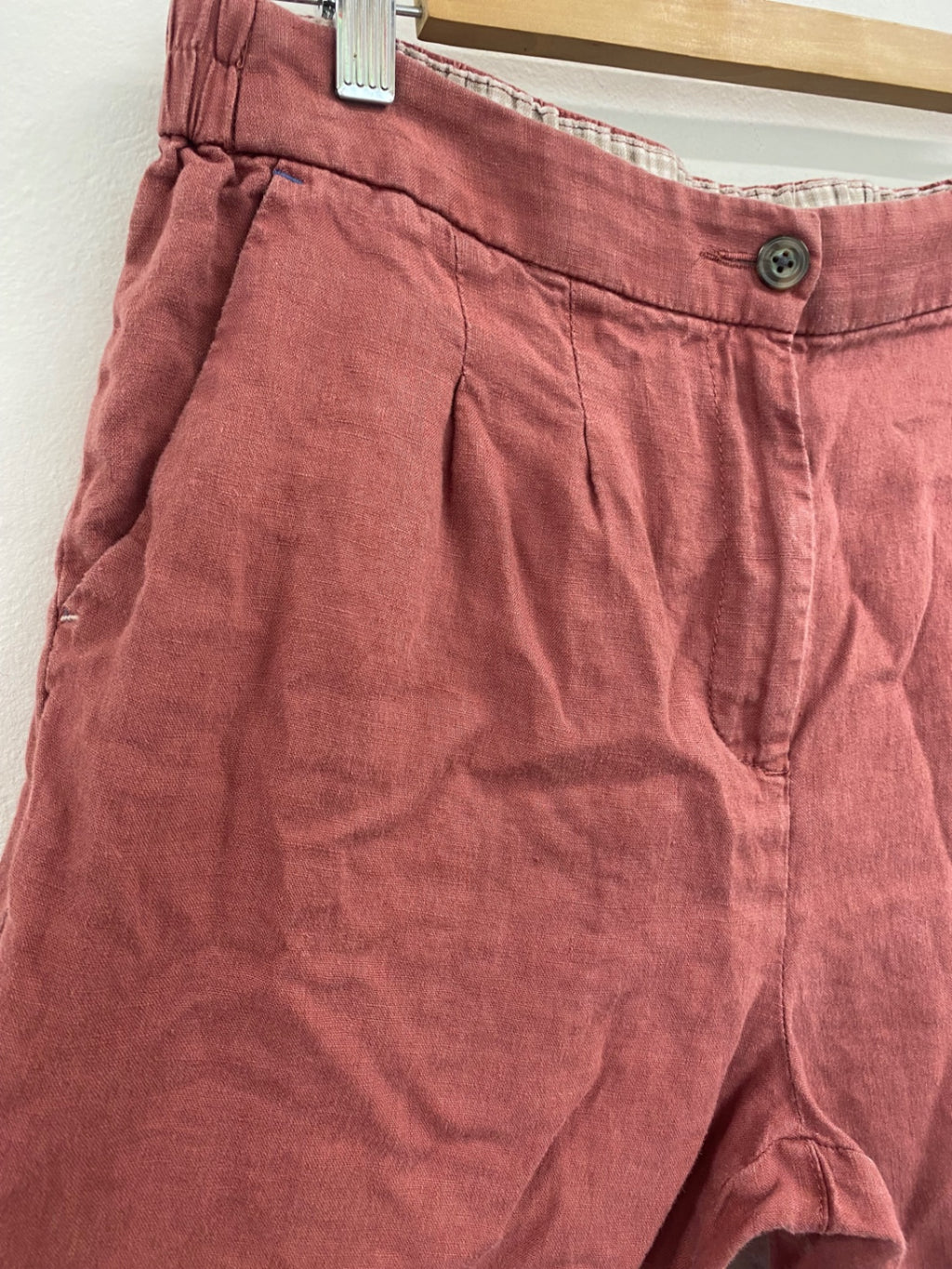 Fab white stuff red faded trousers linen summer Uk12 DF583