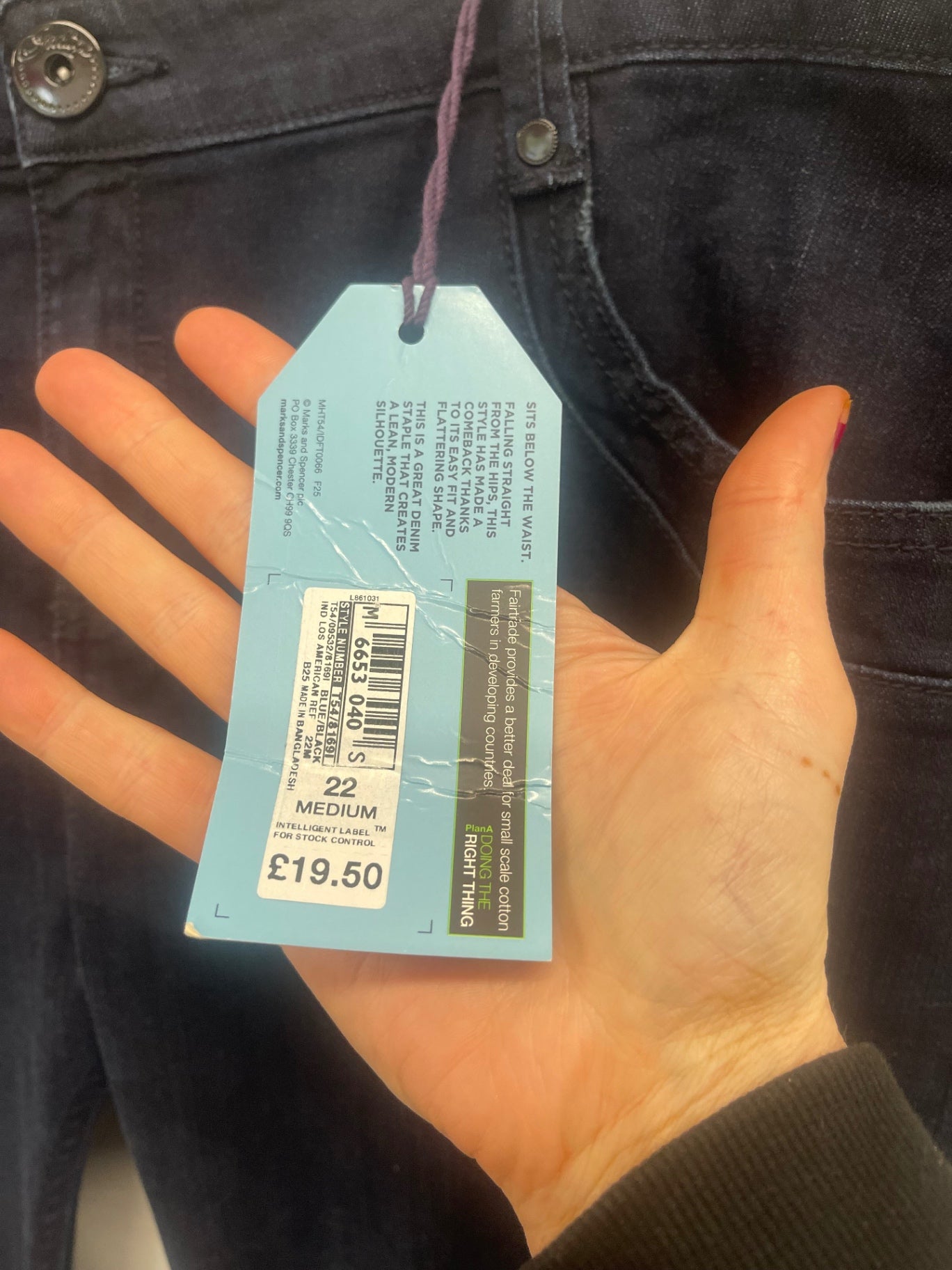 Fabulous M&S Indigo Straight Leg jeans UK22 Dark Blue AS602