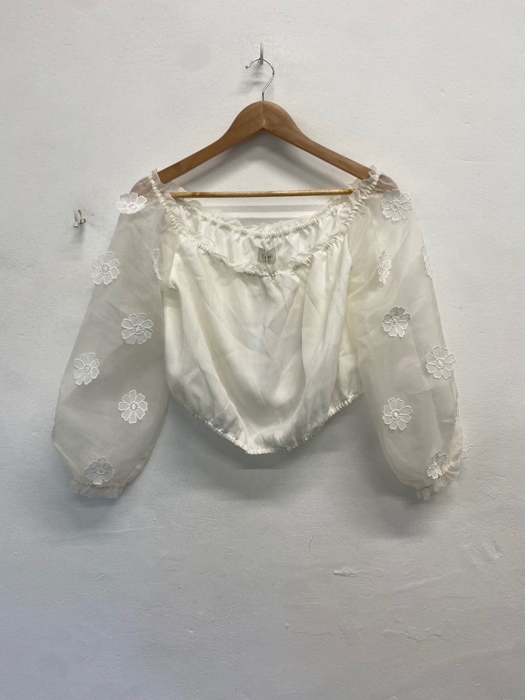 Fabulous Cami puff sleeve corset top appliqué sleeves UKL cream JW603