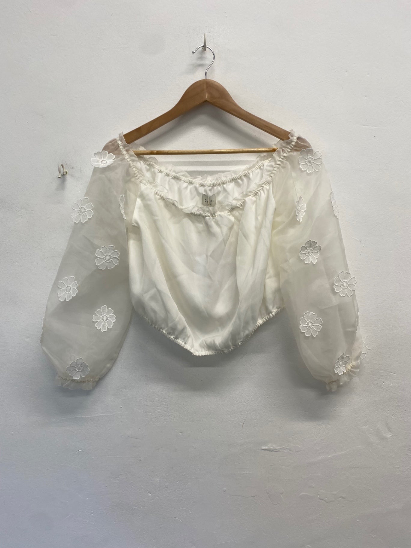 Fabulous Cami puff sleeve corset top appliqué sleeves UKL cream JW603
