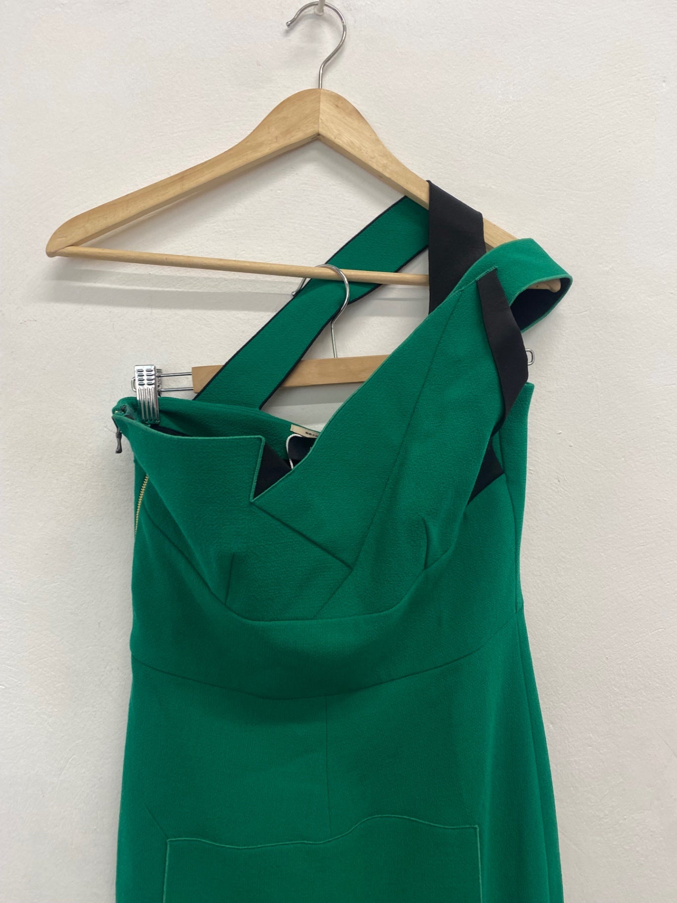 Fabulous ROLAND MOURET asymmetric Evening Dress UK12 emerald Green JW603