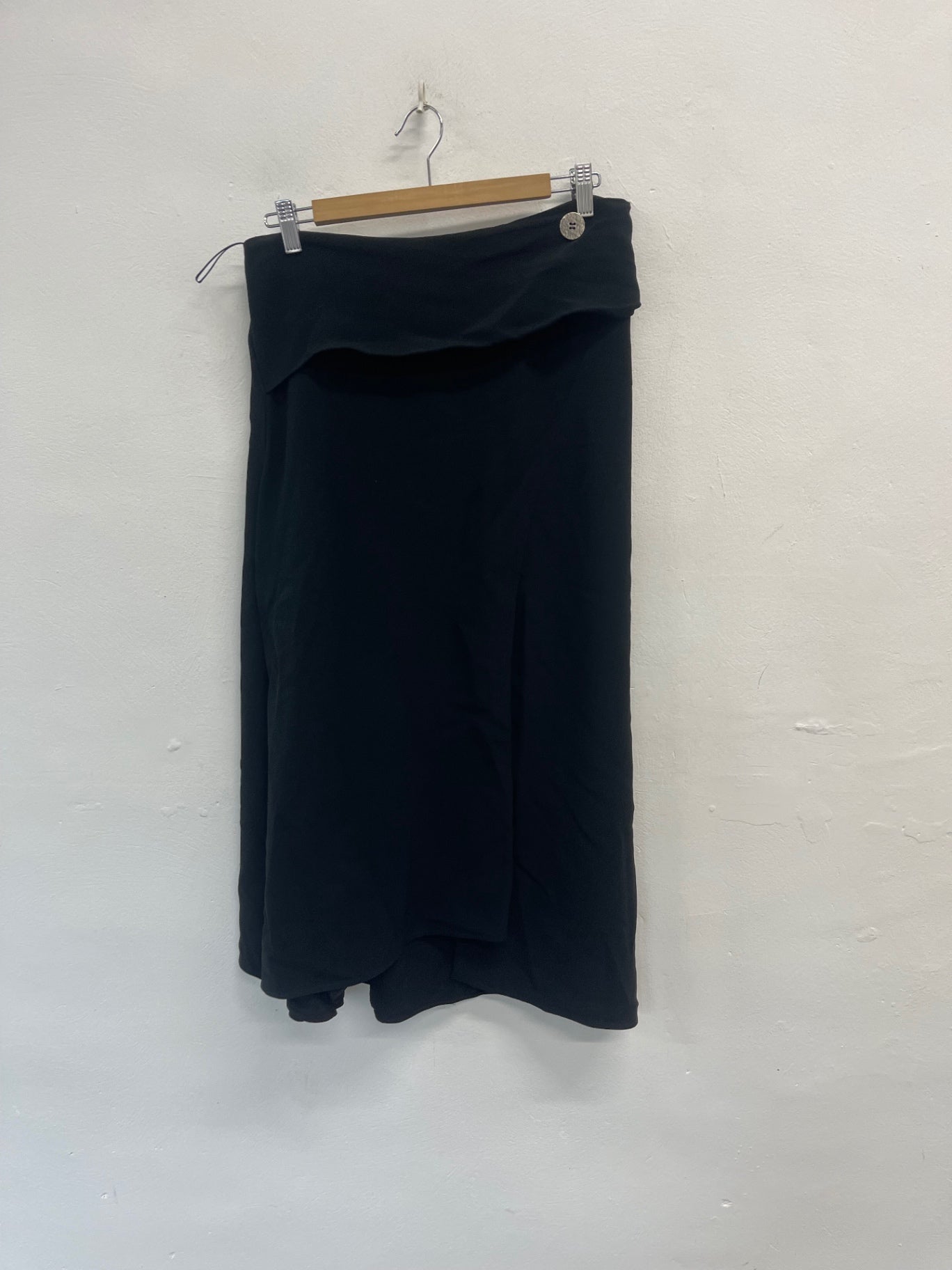 Fabulous Victoria Beckham A Line Midi Skirt UK12 Black JW603