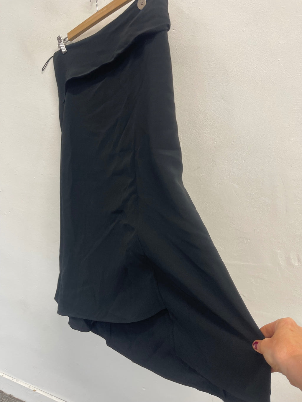 Fabulous Victoria Beckham A Line Midi Skirt UK12 Black JW603