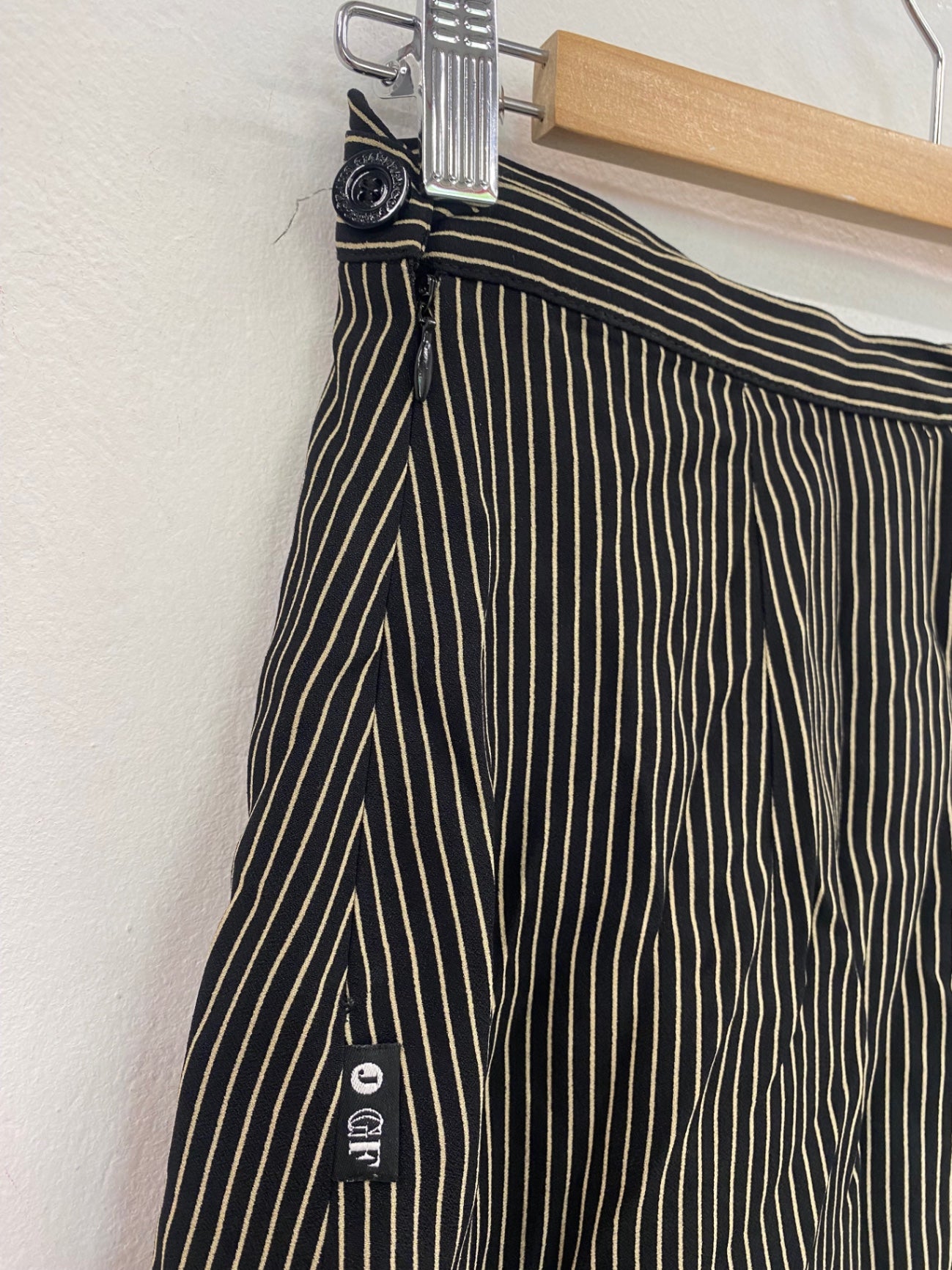 Vintage Gianfranco Ferre Jeans Mini Skirt UK12 Black and beige stripe KW605