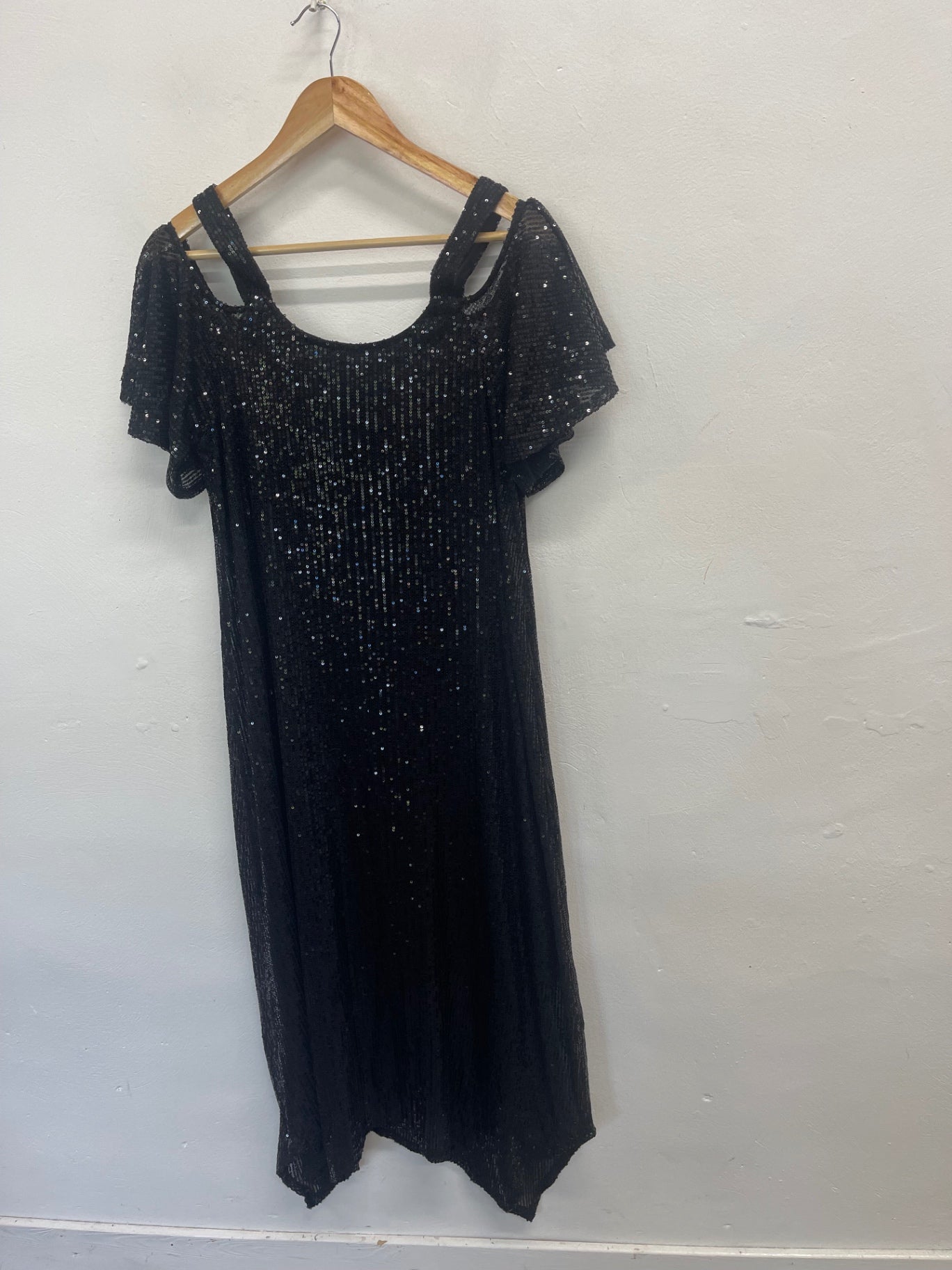 Fabulous Frank Usher evening sequin handkerchief hem Dress S/M Black KW605