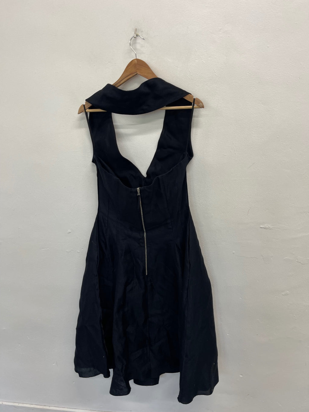 Fabulous Dolce & Gabbanna fit & flare evening Dress UK12-14 Black Shoulder strap JW603