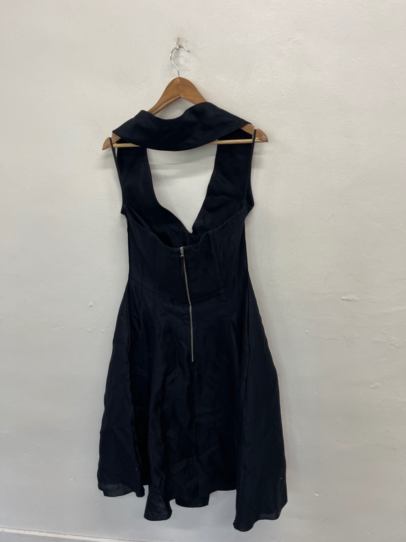 Fabulous Dolce & Gabbanna fit & flare evening Dress UK12-14 Black Shoulder strap JW603