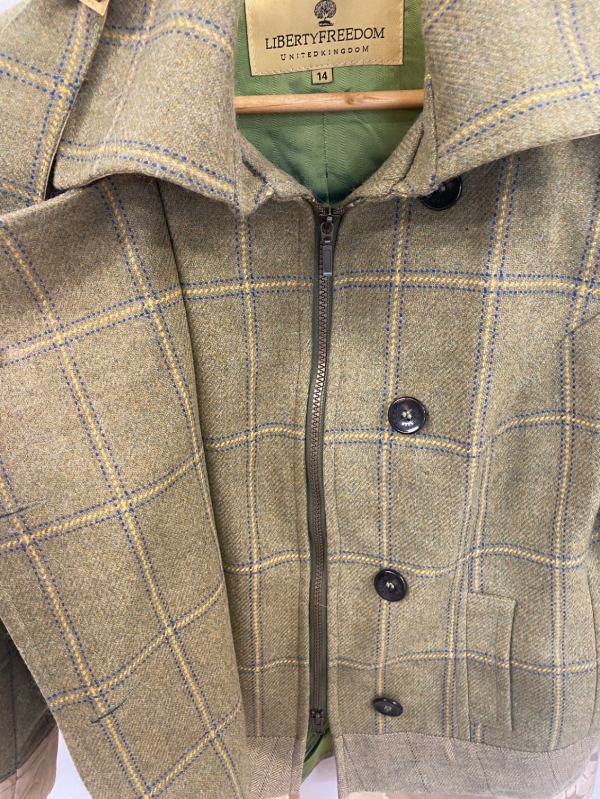 Fabulous Liberty Freedom Field Jacket Tweed UK14 Green Tweed country chic Duchess Punk KW605