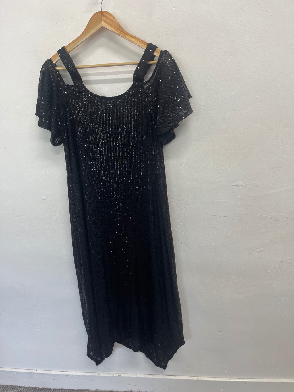 Fabulous Frank Usher evening sequin handkerchief hem Dress S/M Black KW605