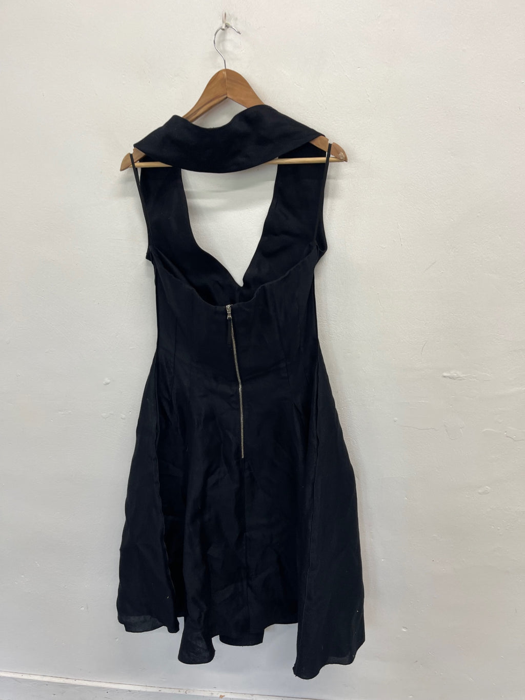 Fabulous Dolce & Gabbanna fit & flare evening Dress UK12-14 Black Shoulder strap JW603