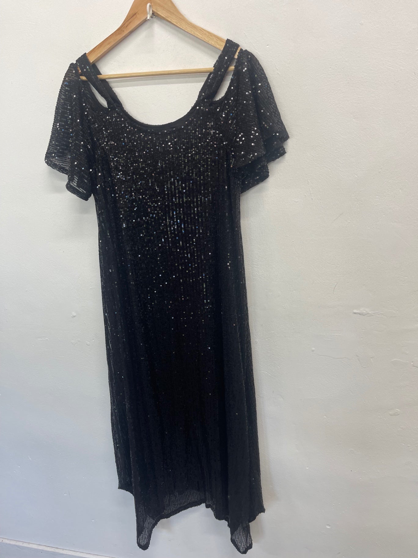 Fabulous Frank Usher evening sequin handkerchief hem Dress S/M Black KW605