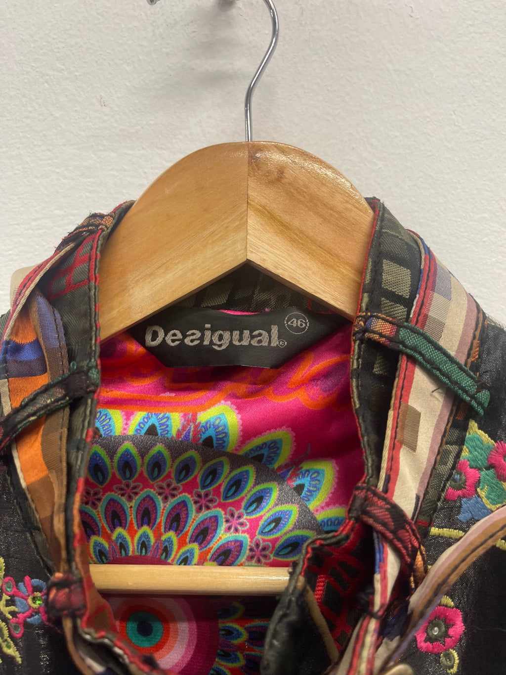 Fabulous Desigual bright fun bomber Jacket  Uk16 Multicoloured kW605