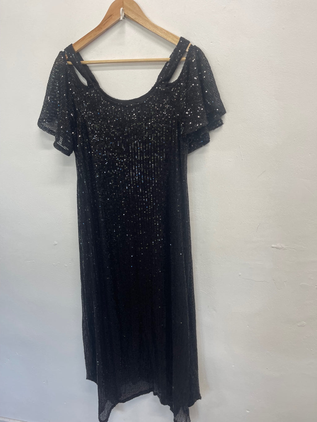 Fabulous Frank Usher evening sequin handkerchief hem Dress S/M Black KW605