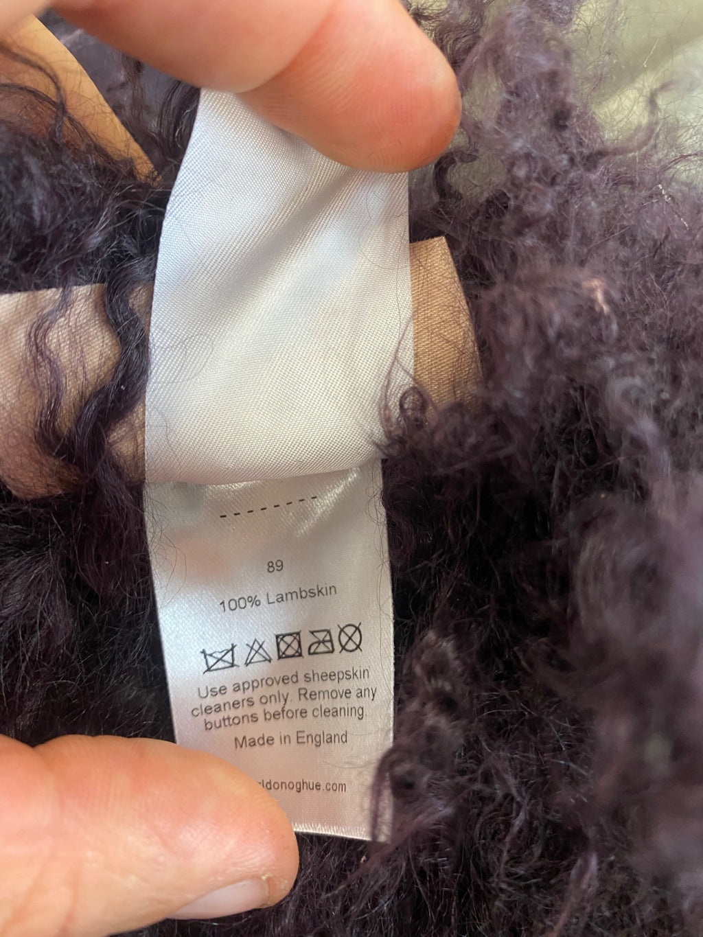 Fabulous Karl Donoghue lamb skin fleece wool leather Scarf One size Purple KW605