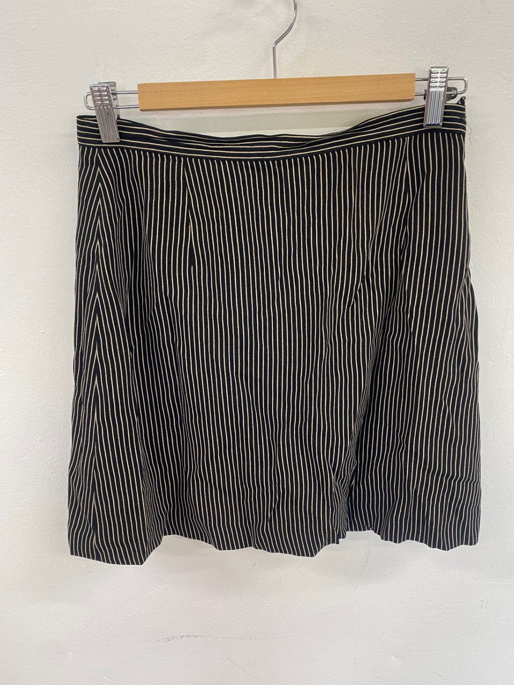 Vintage Gianfranco Ferre Jeans Mini Skirt UK12 Black and beige stripe KW605