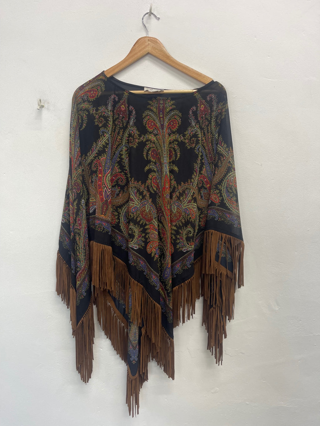Fabulous Joseph Ribkoff tasseled boho Poncho Top uk10 Black KW605