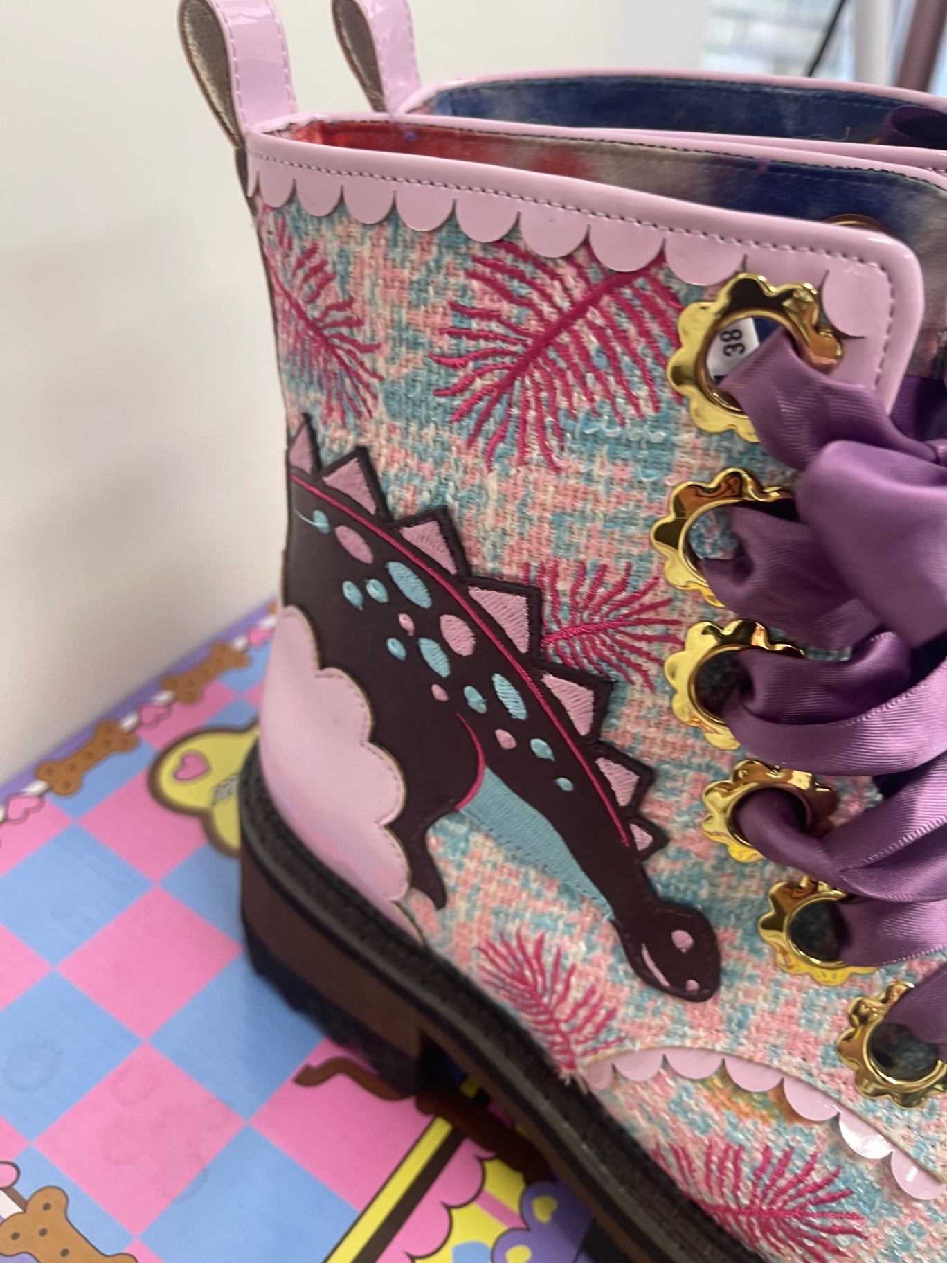 Fabulous Jurassic Jump 1992 irregular choice RARE Boots Uk5 Pink New KW605